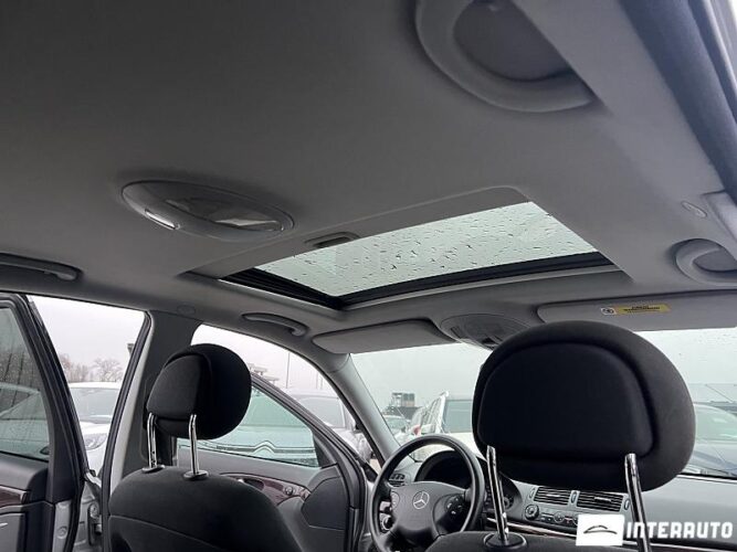 Mercedes E 200 44 interauto-car