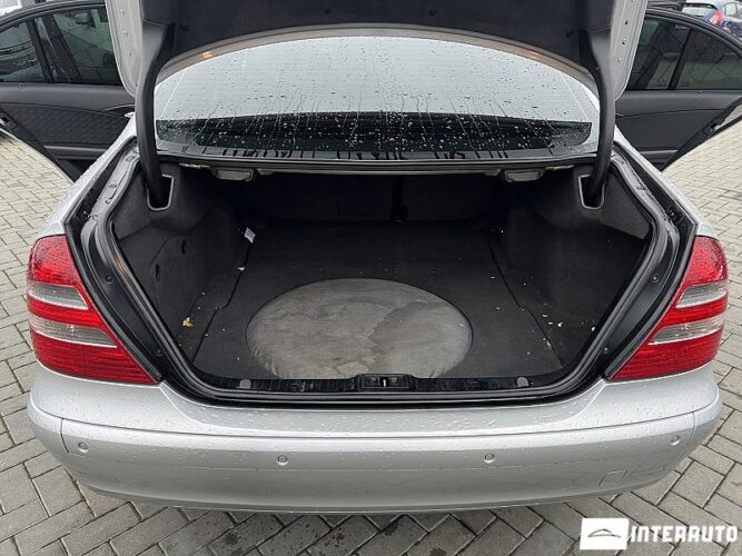 Mercedes E 200 50 interauto-car