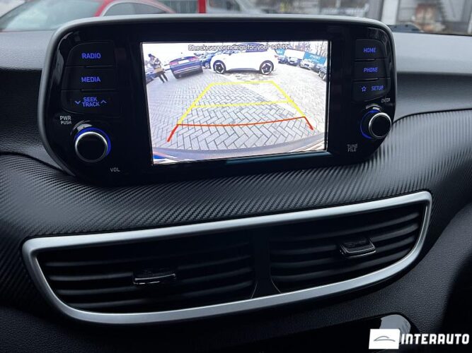 Hyundai Tucson 37 interauto-car