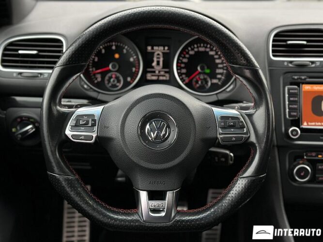 Volkswagen Golf GTI 37 interauto-car