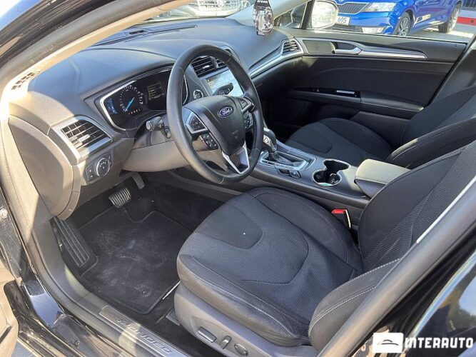 Ford Mondeo 33 interauto-car