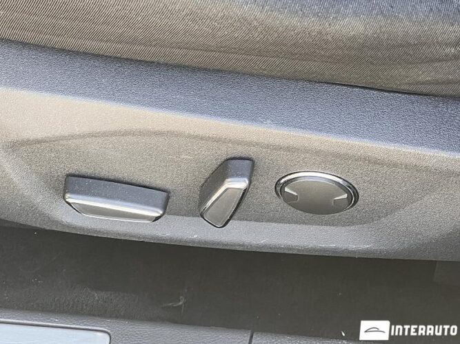 Ford Mondeo 44 interauto-car