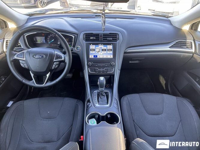 Ford Mondeo 35 interauto-car
