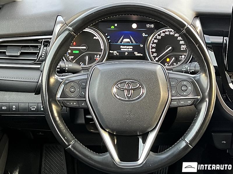 Toyota Camry 18 automobil-interauto