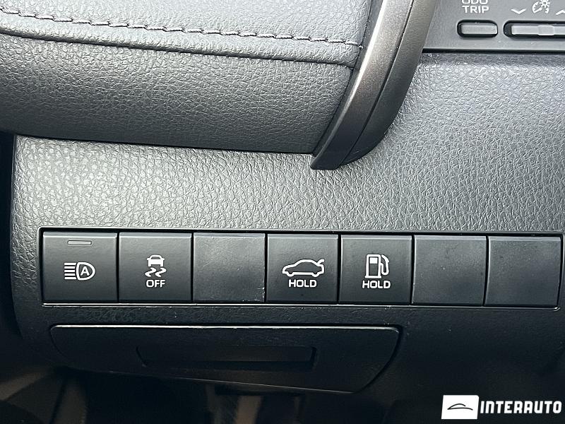 Toyota Camry 19 automobil-interauto