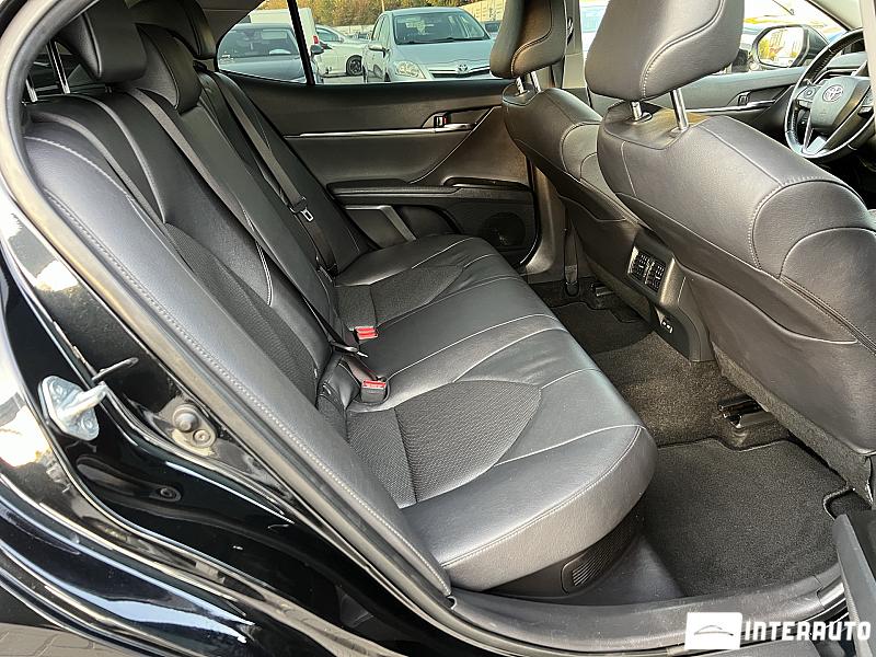 Toyota Camry 27 automobil-interauto