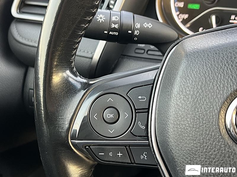 Toyota Camry 20 automobil-interauto