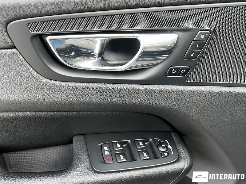 Volvo XC 60 29 automobil-interauto