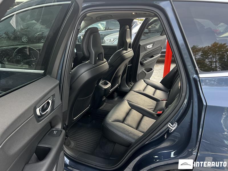 Volvo XC 60 16 automobil-interauto