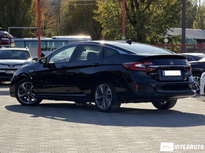 Honda Clarity 31 interauto-car