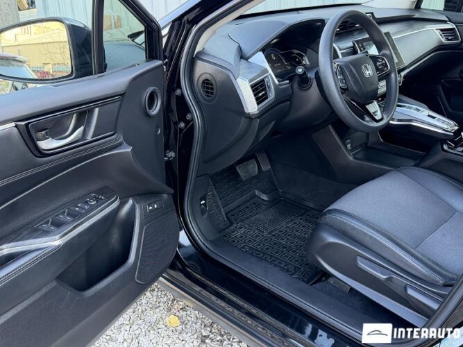 Honda Clarity 34 interauto-car