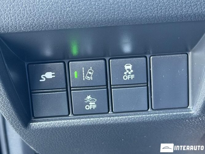 Honda Clarity 38 interauto-car