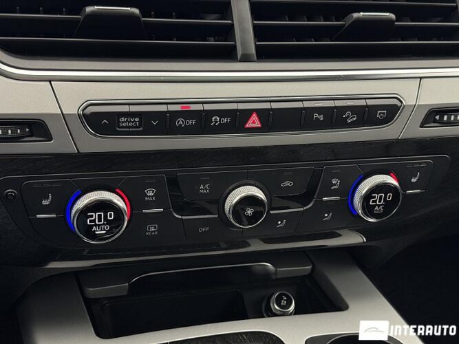 Audi Q7 48 interauto-car