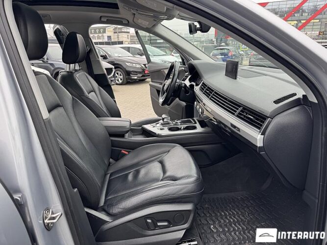 Audi Q7 55 interauto-car