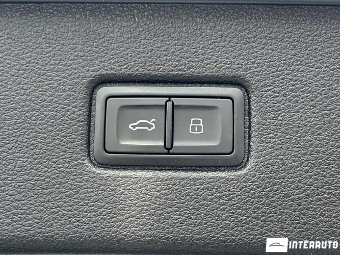 Audi Q7 64 interauto-car