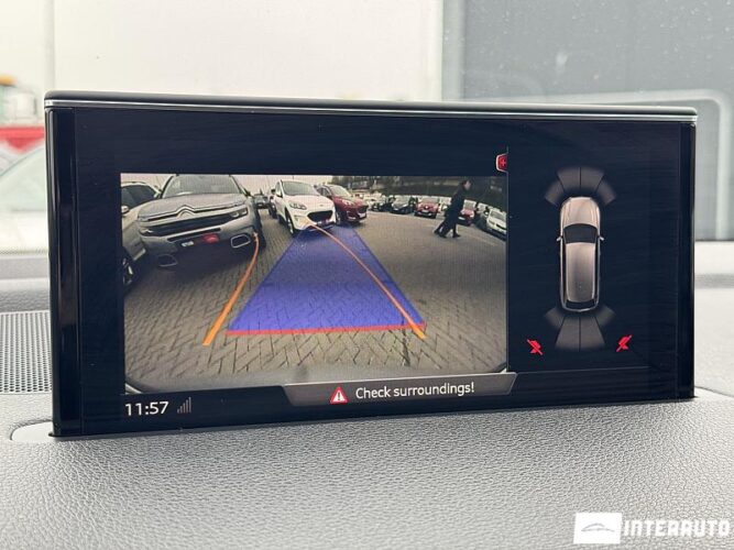 Audi Q7 46 interauto-car