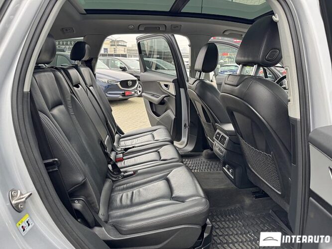 Audi Q7 53 interauto-car