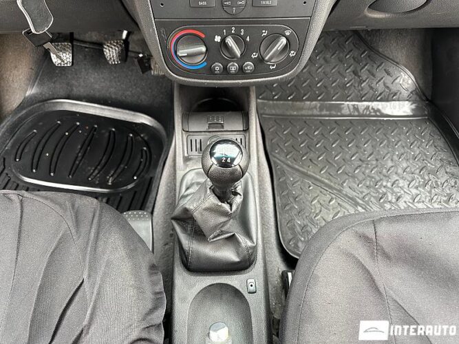 Opel Combo 36 interauto-car