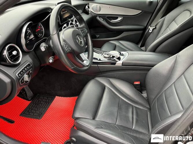 Mercedes C 350e 36 interauto-car