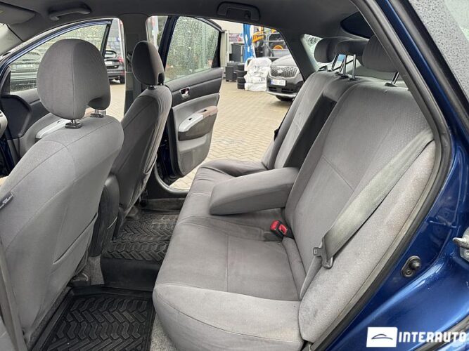 Toyota Prius 44 interauto-car