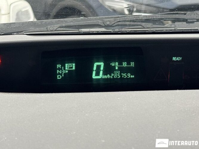 Toyota Prius 36 interauto-car