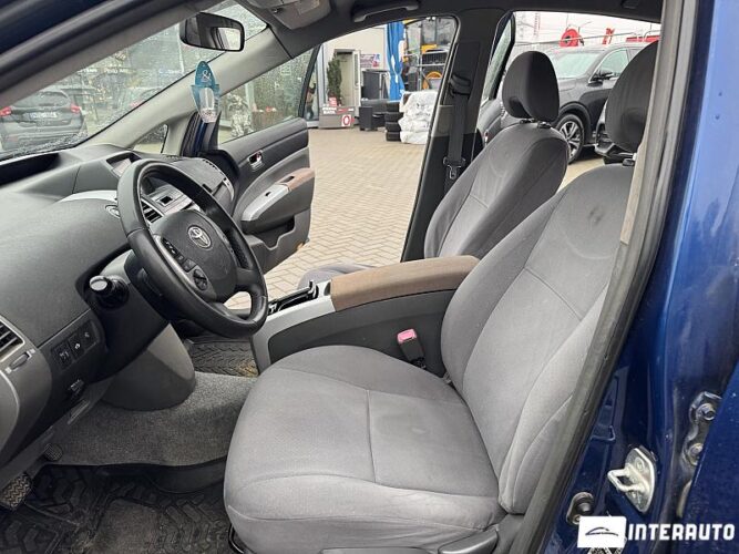 Toyota Prius 33 interauto-car