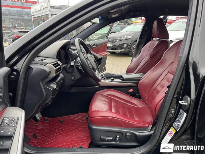 Lexus IS 300h 36 interauto-car