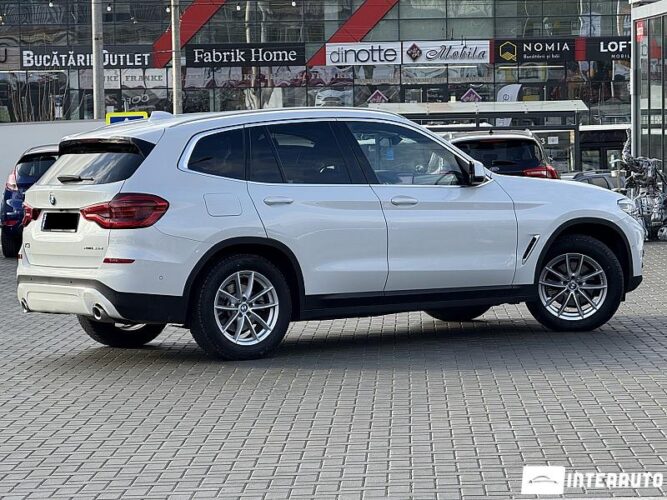 BMW X3 3.0e 37 interauto-car