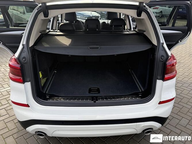 BMW X3 3.0e 56 interauto-car