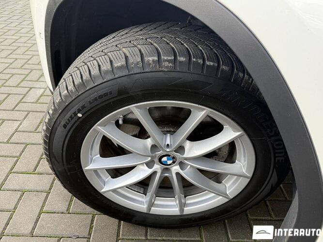 BMW X3 3.0e 51 interauto-car
