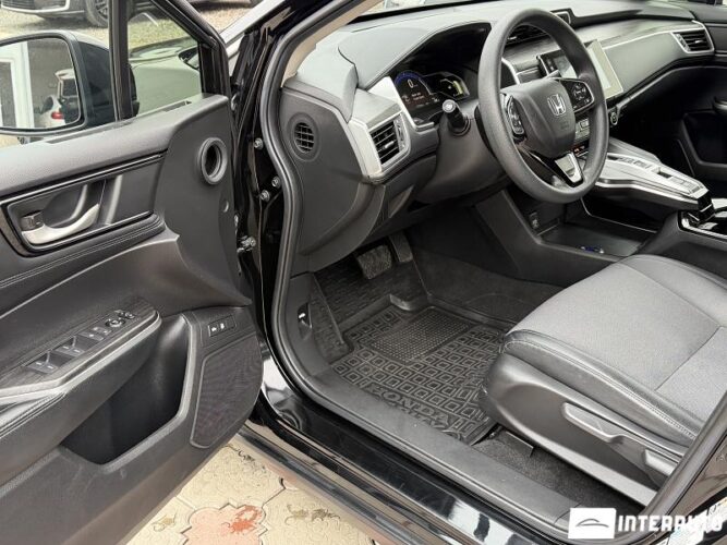 Honda Clarity 37 interauto-car