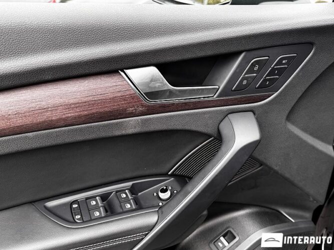 Audi Q5 Sportback 51 interauto-car