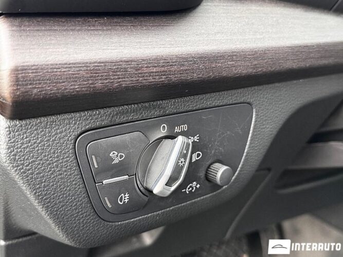 Audi Q5 Sportback 54 interauto-car