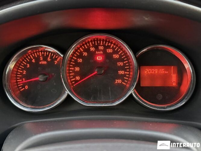 Dacia Sandero 35 interauto-car