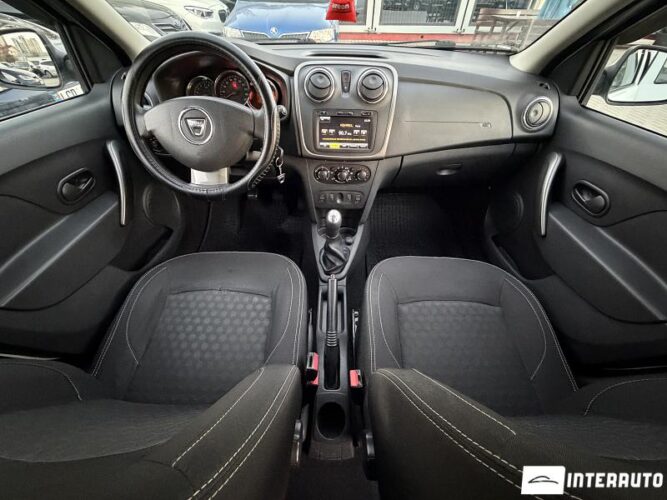 Dacia Sandero 32 interauto-car