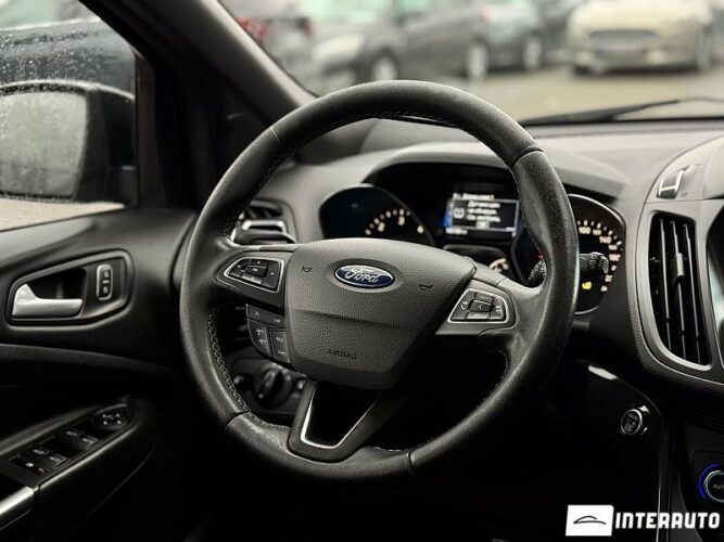 Ford Kuga 41 interauto-car