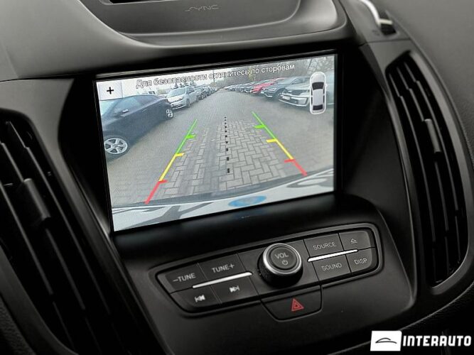 Ford Kuga 44 interauto-car