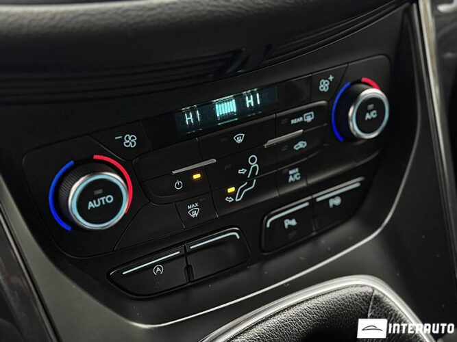 Ford Kuga 45 interauto-car