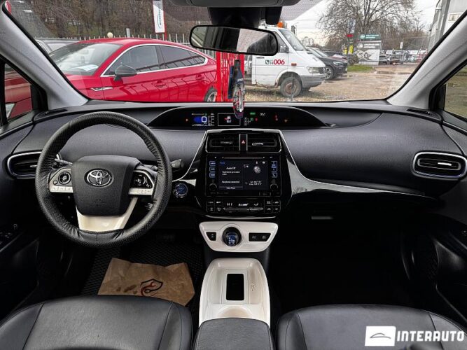 Toyota Prius 37 interauto-car