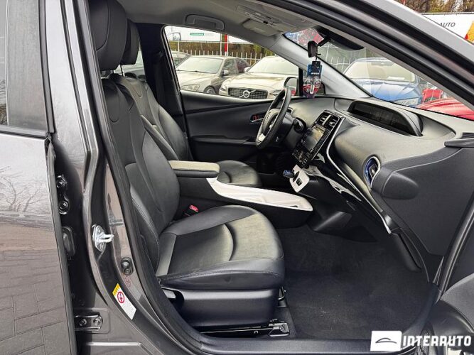 Toyota Prius 35 interauto-car