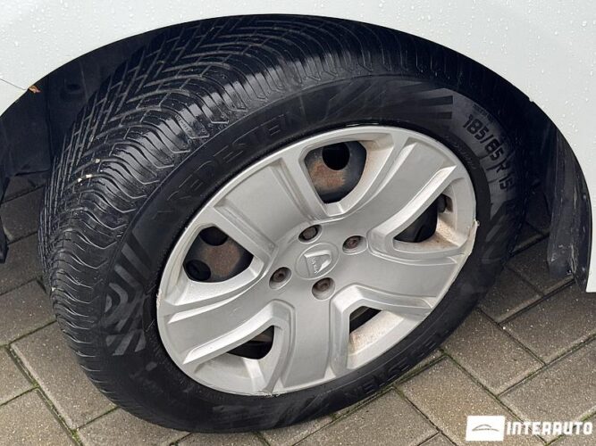 Dacia Logan MCV 46 interauto-car