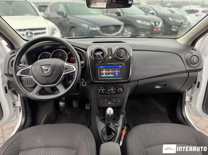 Dacia Logan MCV 34 interauto-car