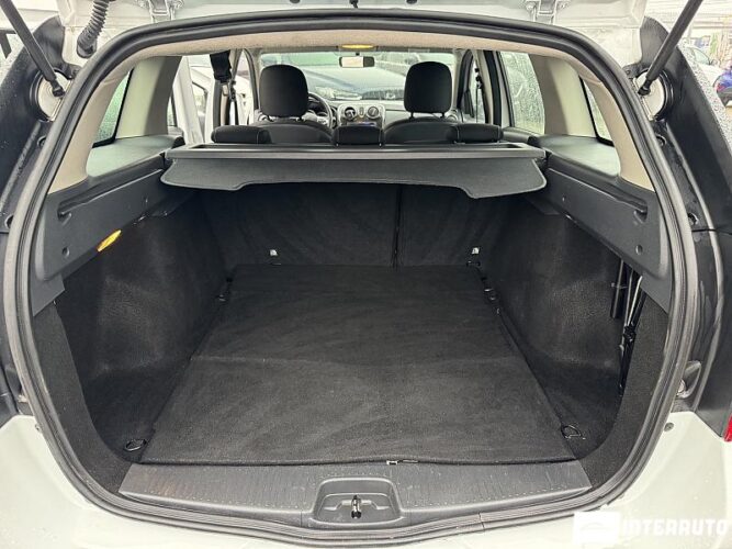 Dacia Logan MCV 45 interauto-car