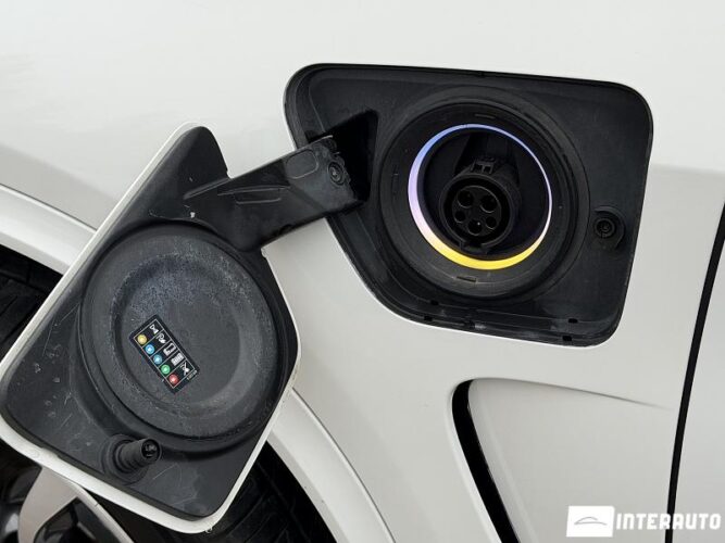 BMW X5 4.0e 38 interauto-car