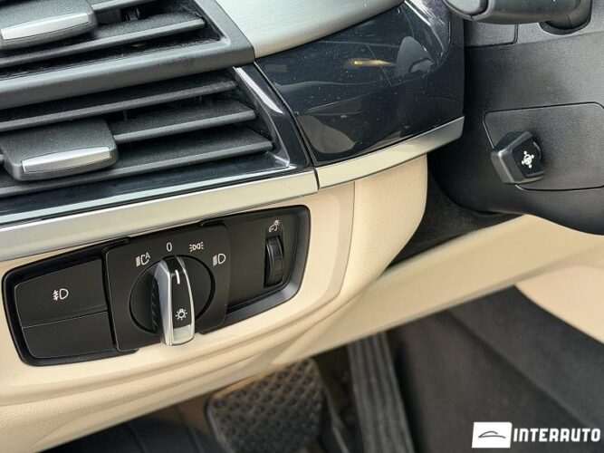 BMW X5 4.0e 45 interauto-car