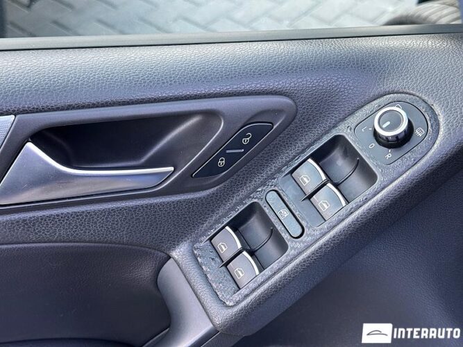 Volkswagen Golf R 50 interauto-car