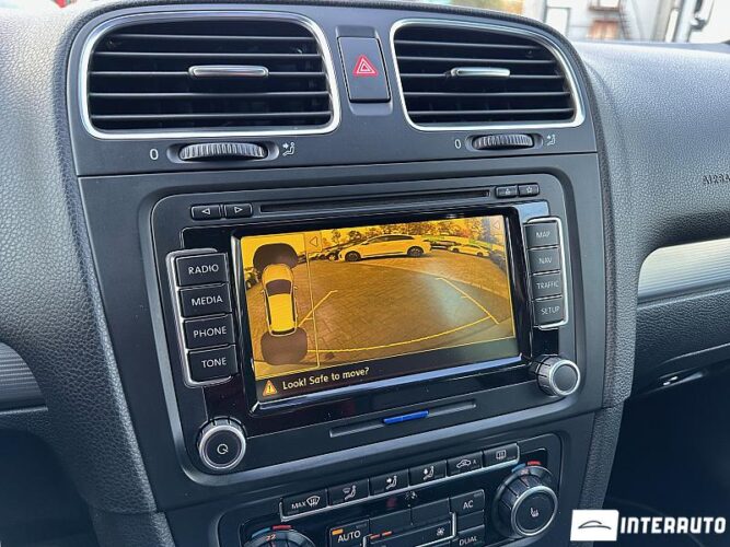 Volkswagen Golf R 42 interauto-car