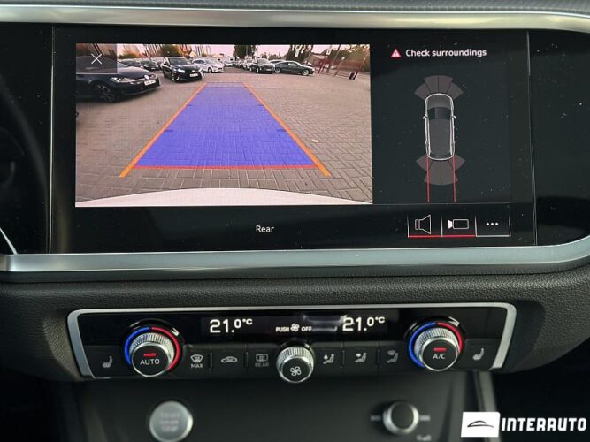 Audi Q3 46 interauto-car