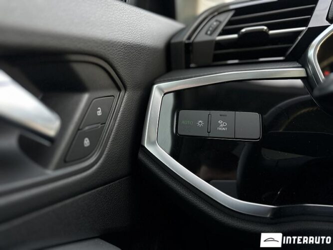 Audi Q3 43 interauto-car