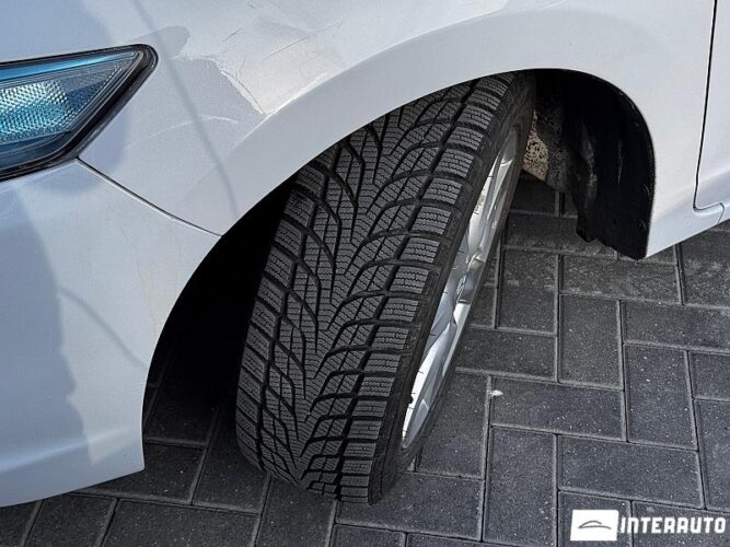 Honda Insight 46 interauto-car